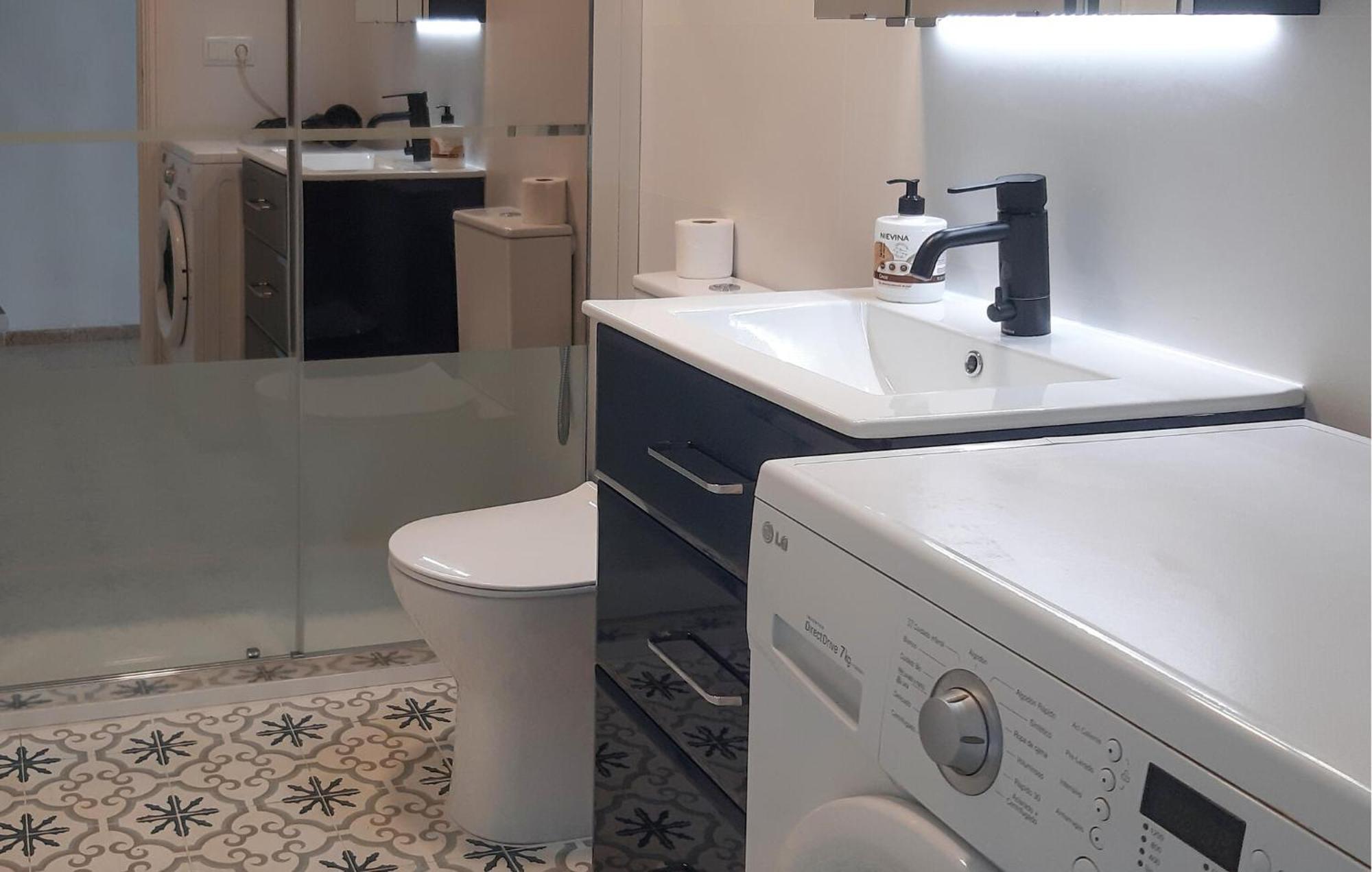 Awesome Apartment In Santa Susanna With Kitchen Bagian luar foto
